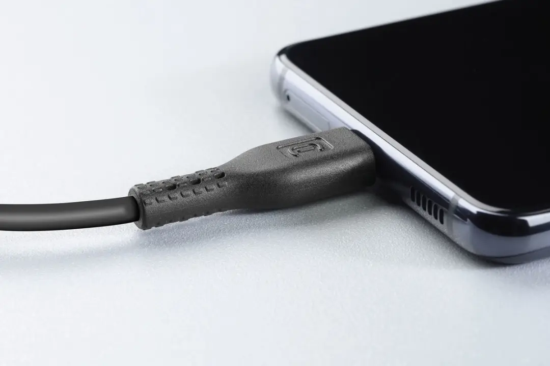 Cellularline USB-A naar Micro-USB kabel 1m - Zwart - afbeelding 2 van 6