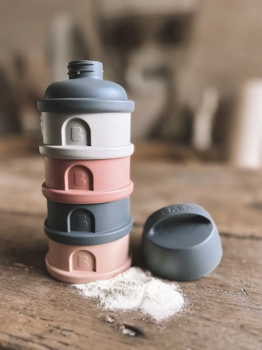 Béaba Melkpoeder Toren met 4 Doseerdoosjes - 330ml - Roze Grijs - afbeelding 5 van 6