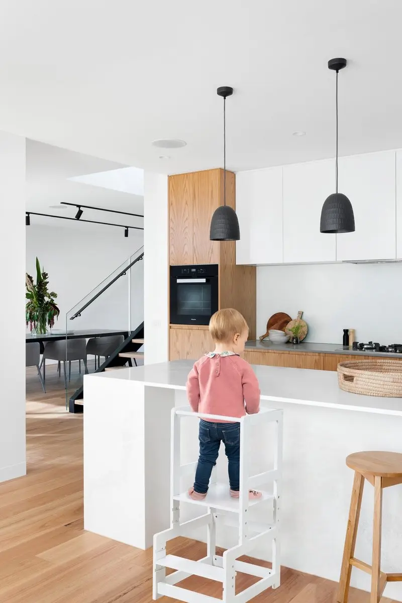 Roba Learning Tower Wit - Montessori Leerstation - Hout - Belastbaar tot 80kg - afbeelding 5 van 6