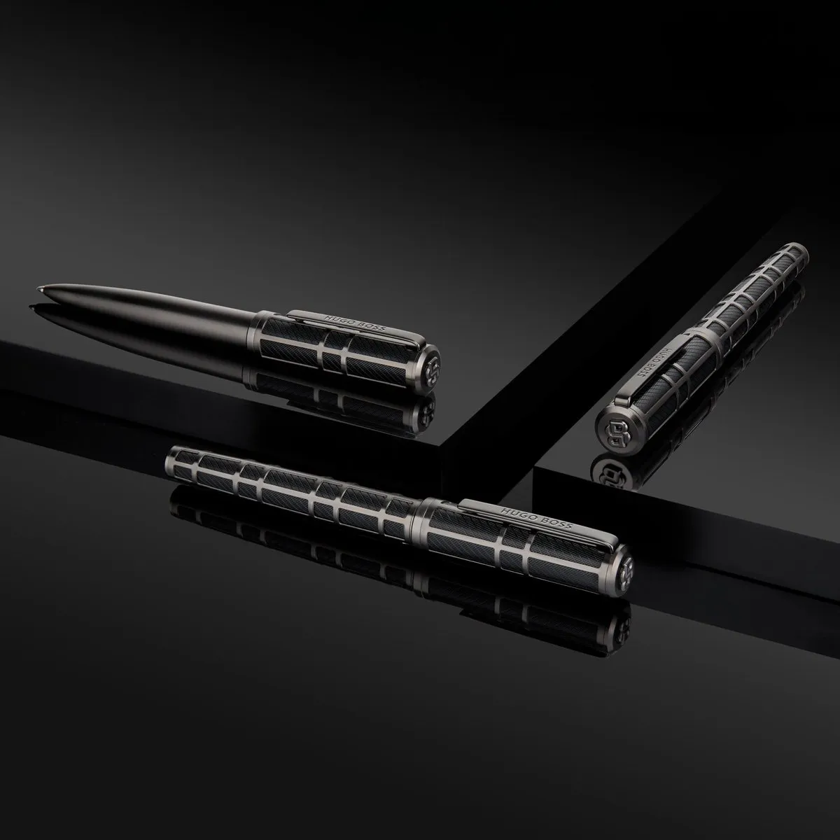 Hugo Boss Pen Frame Grid Black & Gun