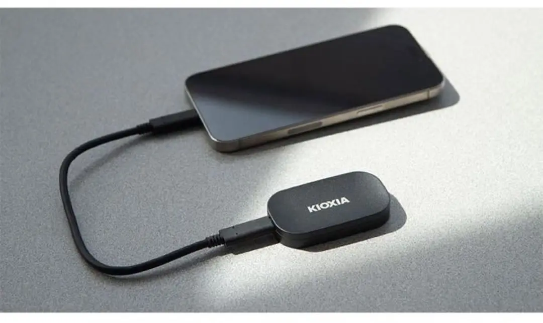 Kioxia EXCERIA Plus G2 LXD20K001TG8 Externe SSD - 1TB - afbeelding 2 van 4