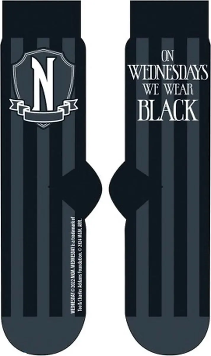 Pyramid Wednesday Wear Black Giftset - Mok 315ml & Sokken - afbeelding 4 van 6