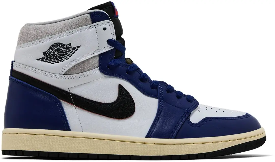 Nike sneakers maat eur 41