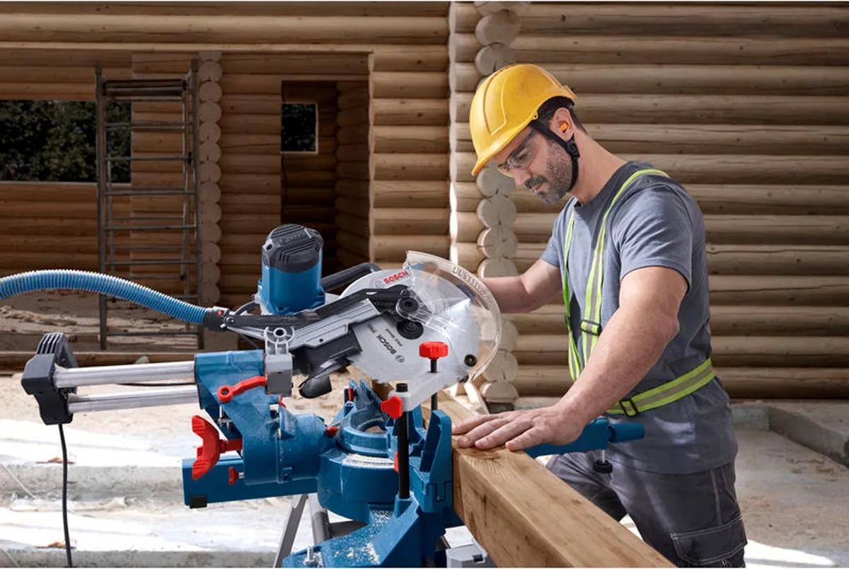 Bosch Professional GCM 340-305 Kap- en Verstekzaag 1800W