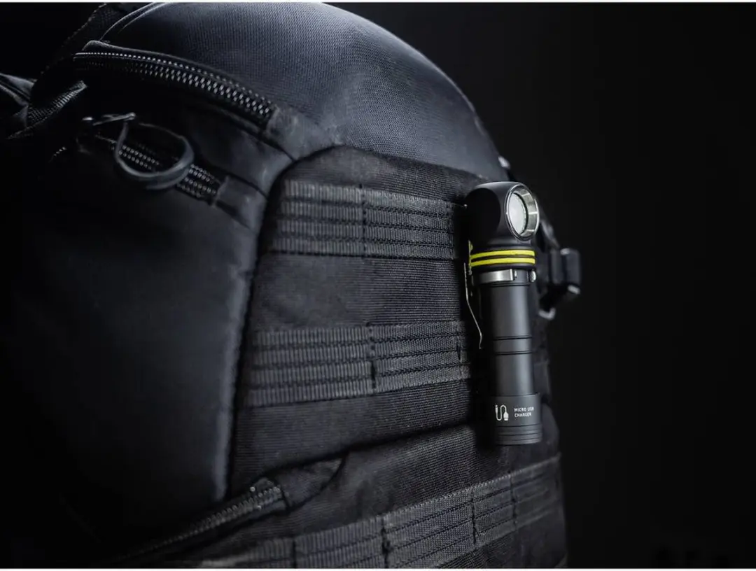 Armytek Elf C1 F05103C Zaklamp - 1100 lm - Zwart - afbeelding 2 van 6