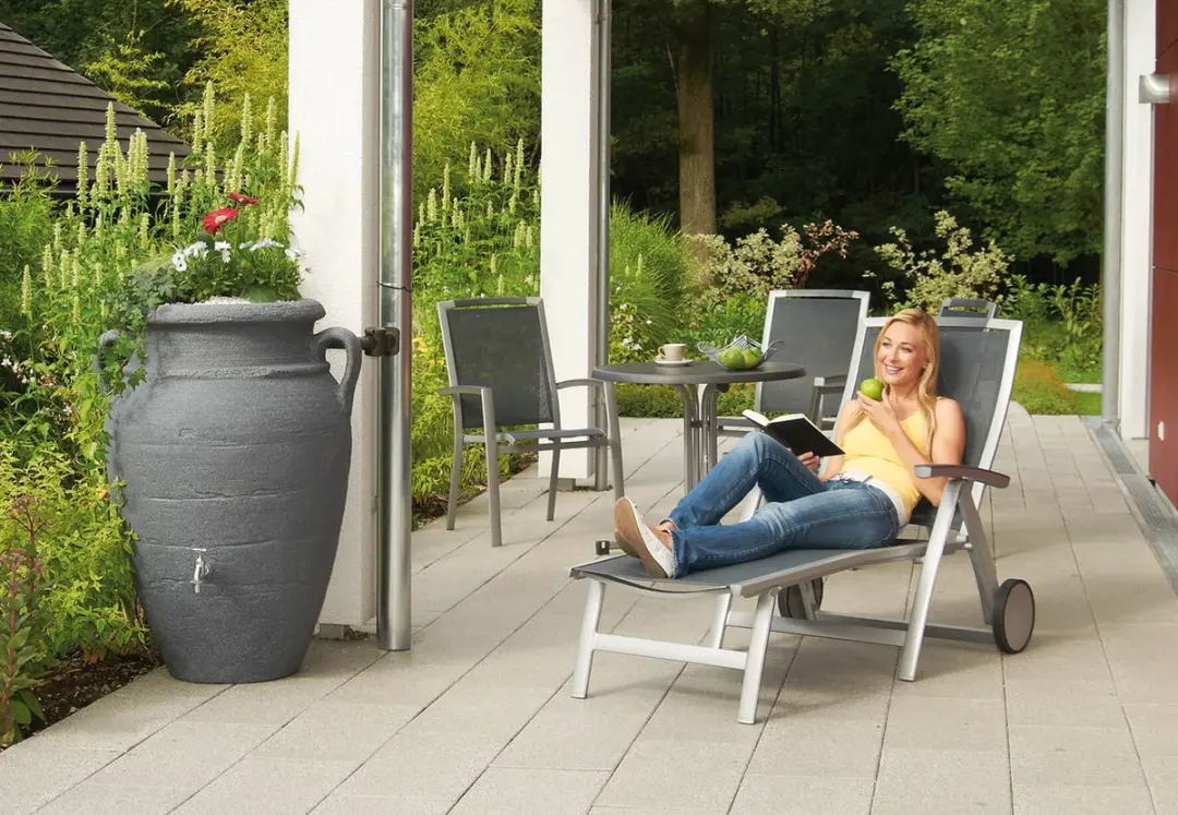 Graf regenton Antieke amfoor 600 L- graniet