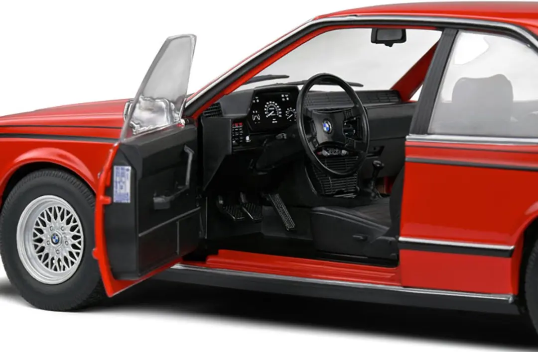 Solido BMW 635 CSI (E24) 1:18 Auto - Rood - afbeelding 4 van 6