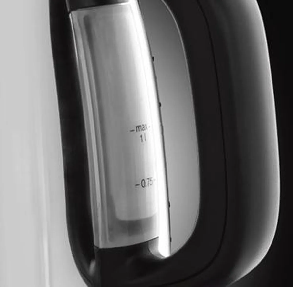 Russell Hobbs Victory Waterkoker 1L 2400W - Zwart/RVS