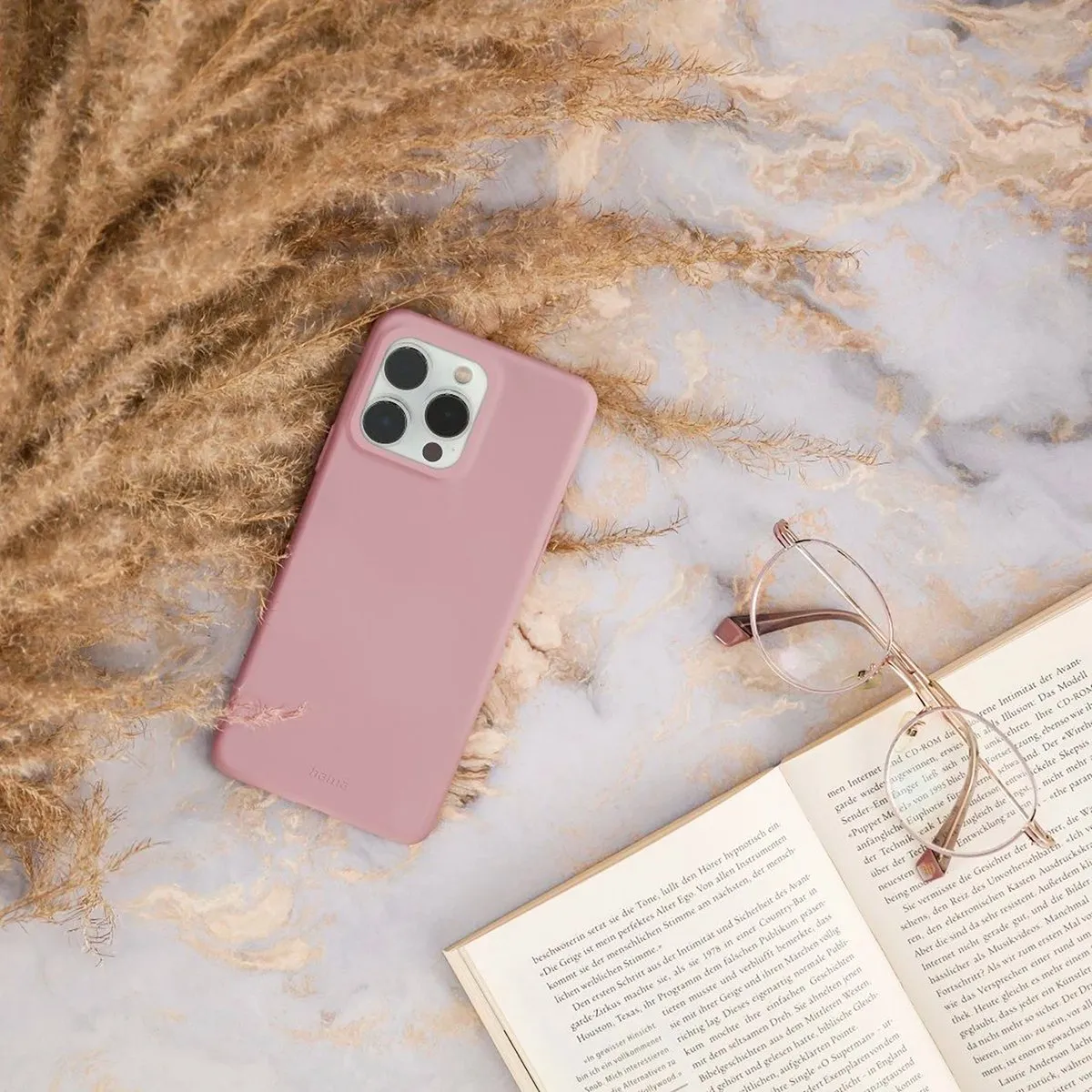 Hama Finest Feel Cover iPhone 14 Plus - Roze - afbeelding 2 van 6