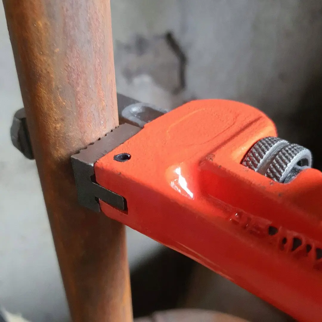 Yato Pijptang 490mm met PVC Handvat - 2x - Rood/Zwart - afbeelding 4 van 4