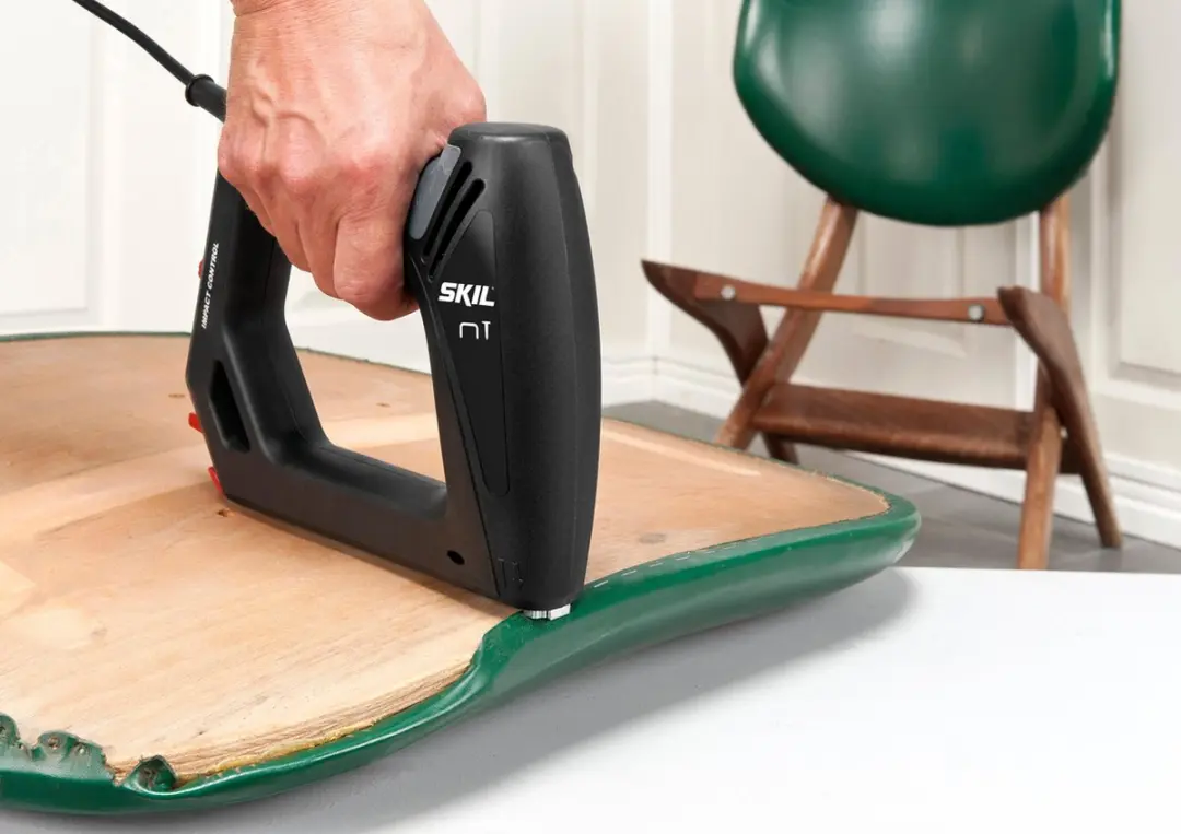 SKIL 8200 AA F0158200AA Elektrische Tacker - 710W - afbeelding 5 van 6