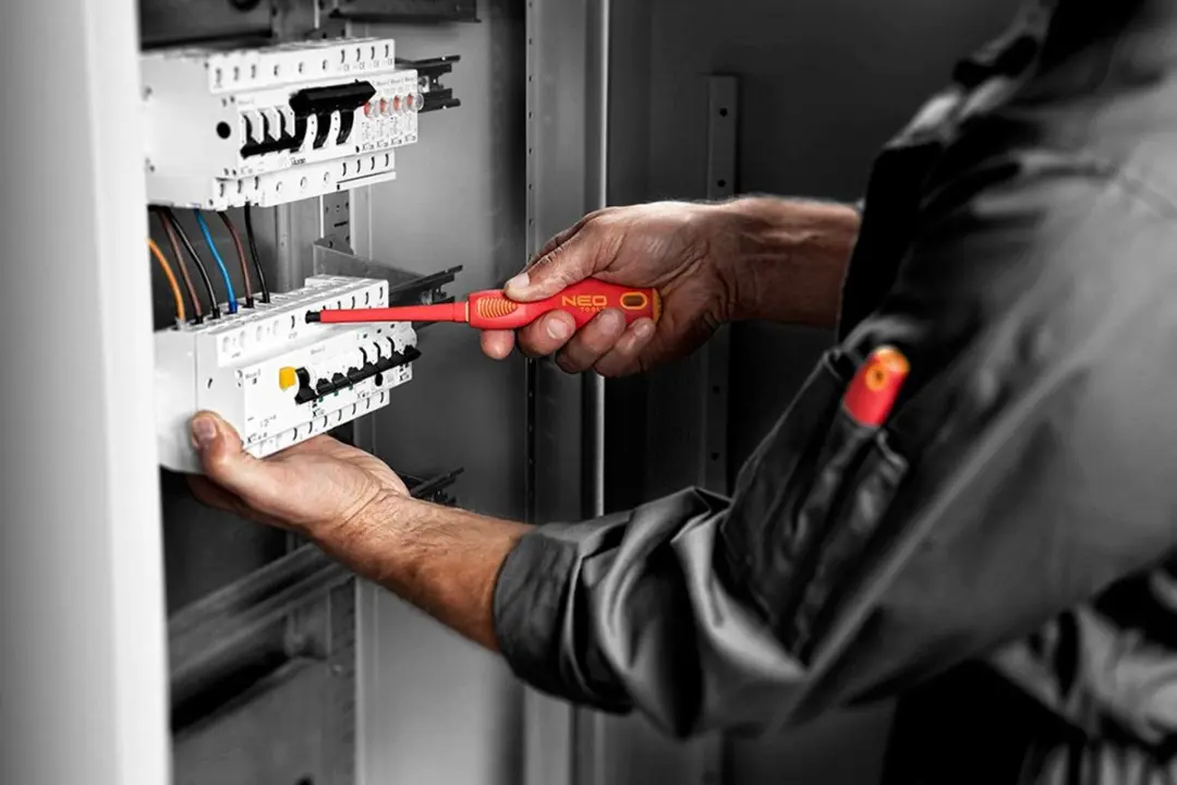 Neo Tools Kruiskopschroevendraaier PH0x60mm 1000V - 04-071 - afbeelding 6 van 6