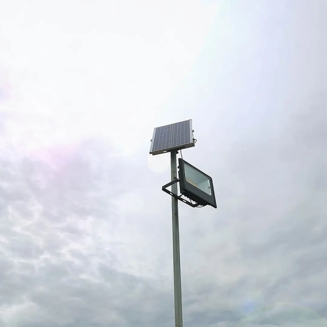 V-TAC VT-25W Solar Schijnwerper - 12W - 550 Lumen - IP65 - afbeelding 4 van 6