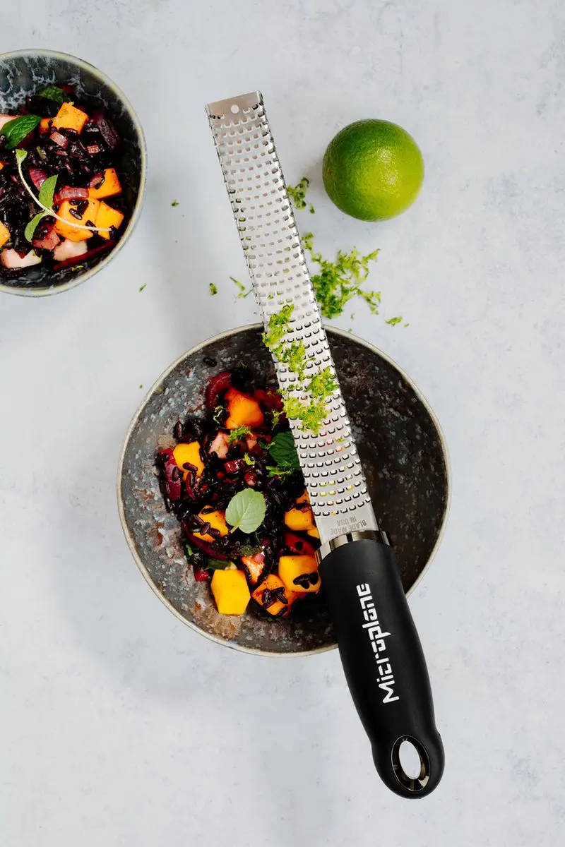 Microplane Premium Classic Rasp Zester - Fijn - Zwart - afbeelding 4 van 6
