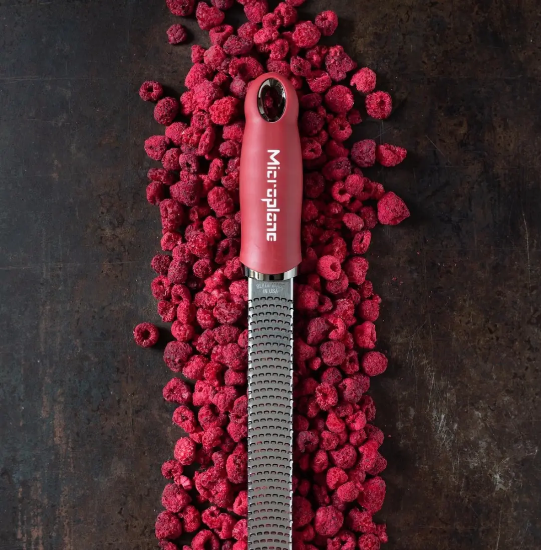 Microplane Premium Classic Rasp Zester Fijn - afbeelding 4 van 6
