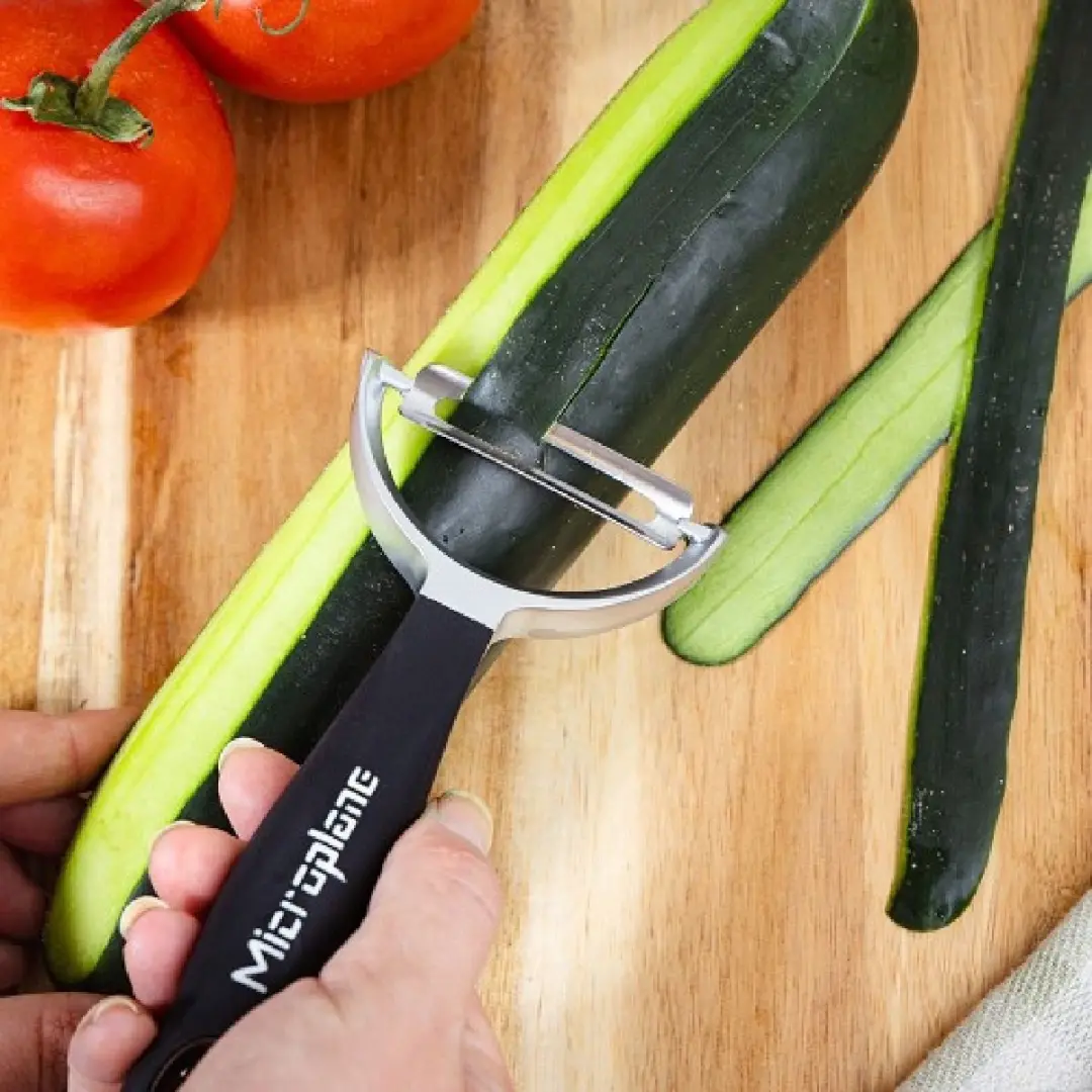 Microplane Professional Dunschiller Y-Model Glad - afbeelding 5 van 6