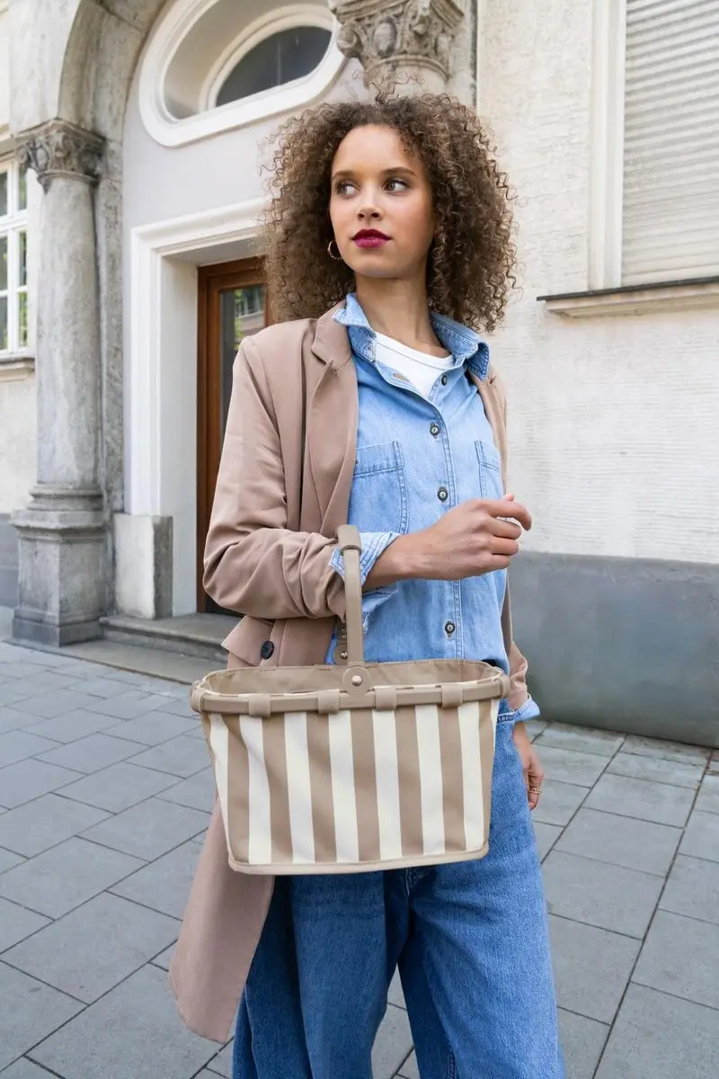 Reisenthel Carrybag XS boodschappenmand - 5L - Summerstripes Coffee - afbeelding 4 van 6