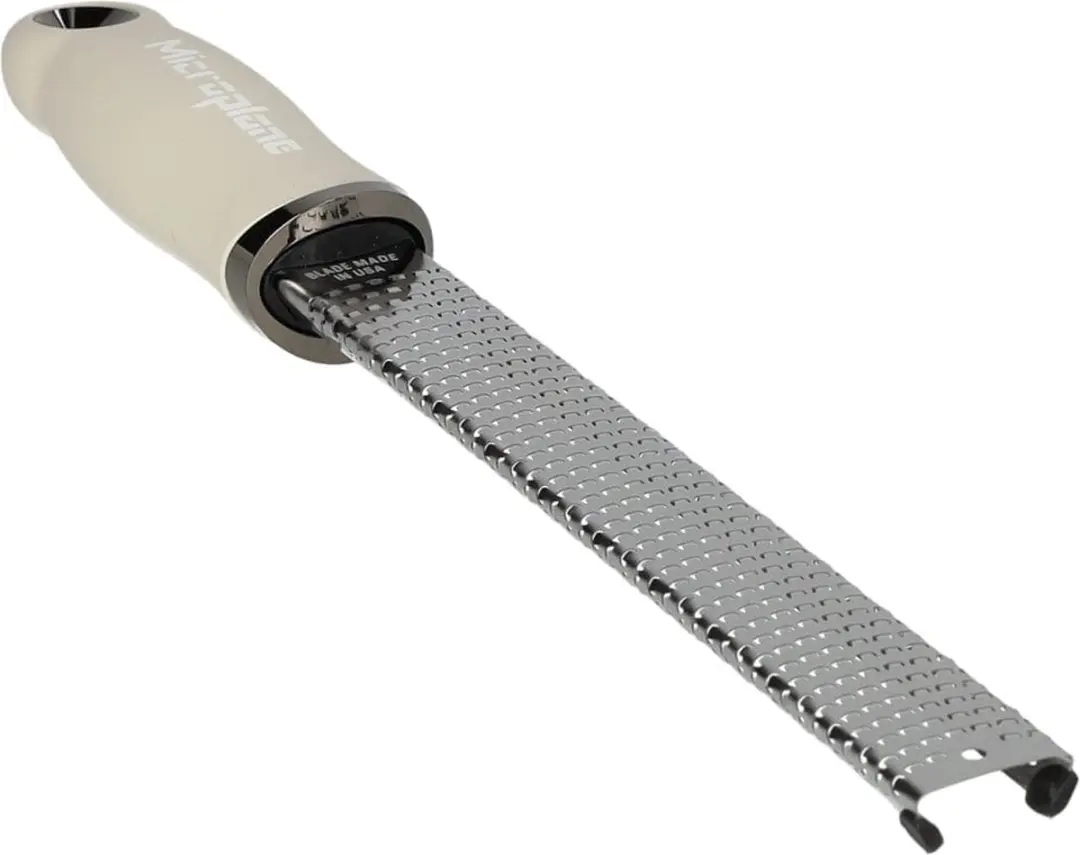 Microplane Premium Classic Rasp Zester - Cashmere Beige - afbeelding 3 van 6