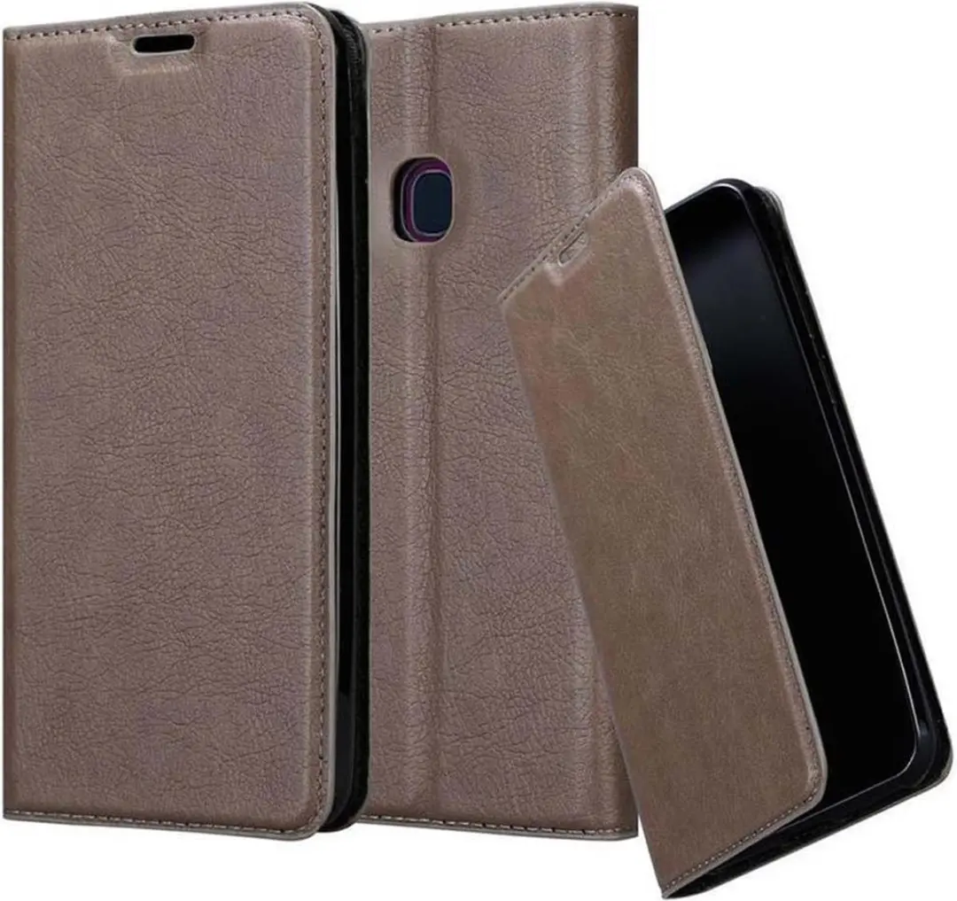 Cadorabo Hoesje geschikt voor Samsung Galaxy A10e / A20e in KOFFIE BRUIN