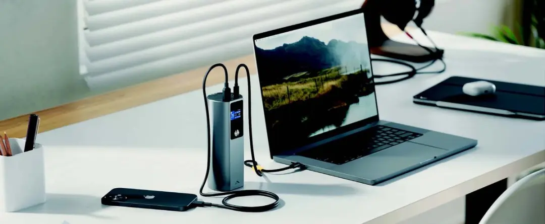 Alogic Ark Pro AP27KPB160W Powerbank - 27.600 mAh - 160W - Grijs - afbeelding 3 van 3