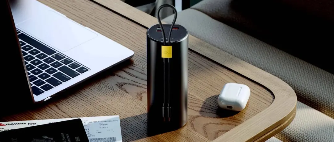 Alogic Ark Pro AP27KPB160W Powerbank - 27.600 mAh - 160W - Grijs - afbeelding 2 van 3