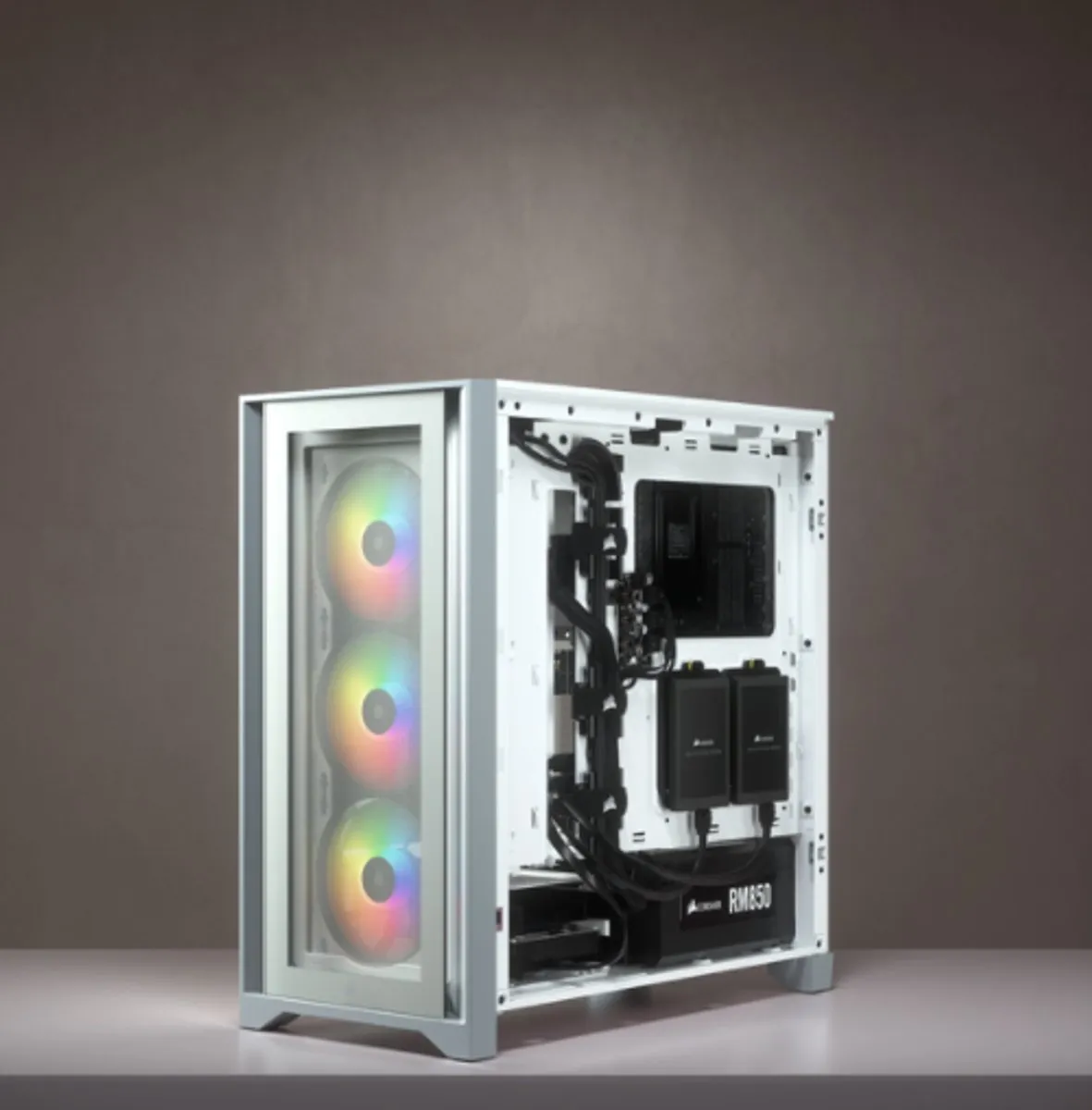 Corsair iCUE 4000X RGB ATX Behuizing - 3 Ventilatoren