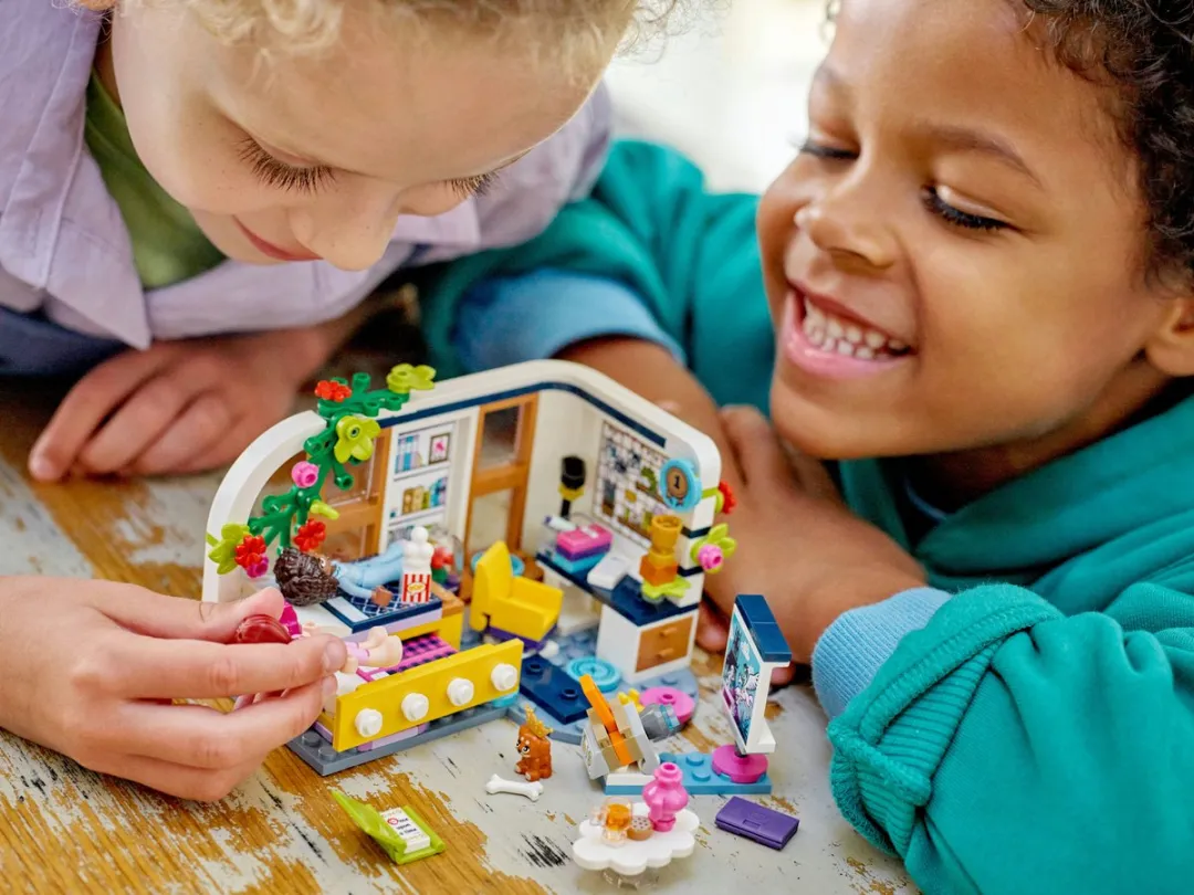 LEGO Friends Aliya's Kamer 41740 - 2 Minifiguren
