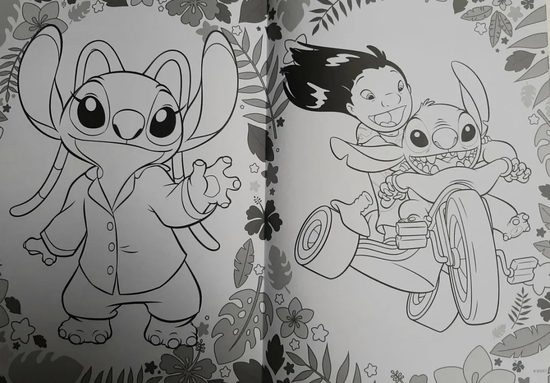Disney Colorio Kleurboek A4 Lilo & Stitch - 32 Pagina's - Roze/Paars/Oranje