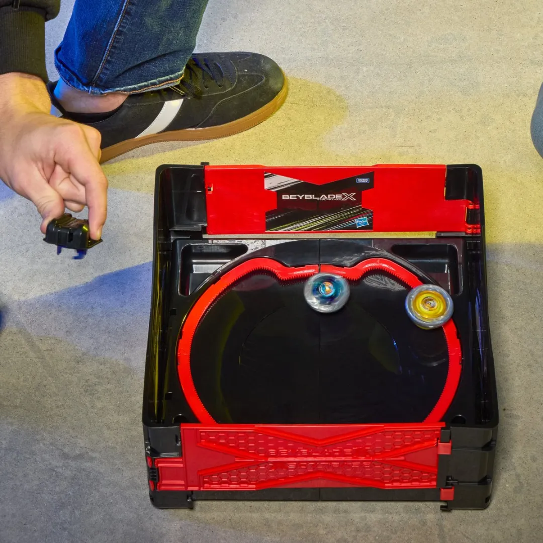 Hasbro Beyblade BBX Clash & Carry Beystadium - Multicolor - afbeelding 6 van 6