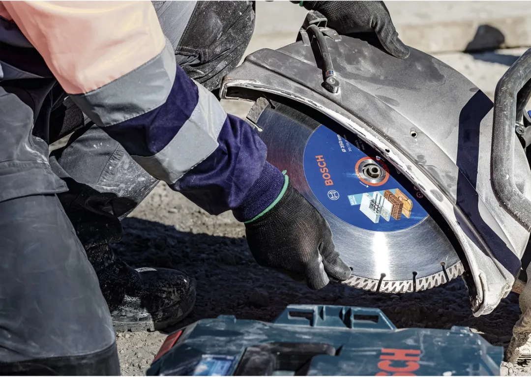 Bosch Professional EXPERT MultiMaterial Diamantschijf 400mm - 20mm As - afbeelding 2 van 6
