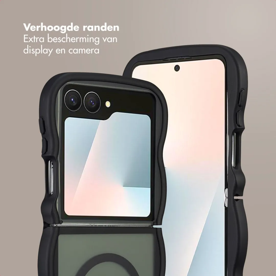 Selencia Wavy Case Samsung Galaxy Z Flip 7 - Zwart