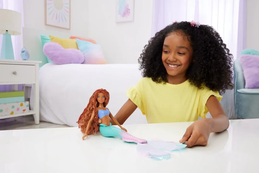 Disney Princess Ariel Live Action Modepop - 32cm - Meerkleurig