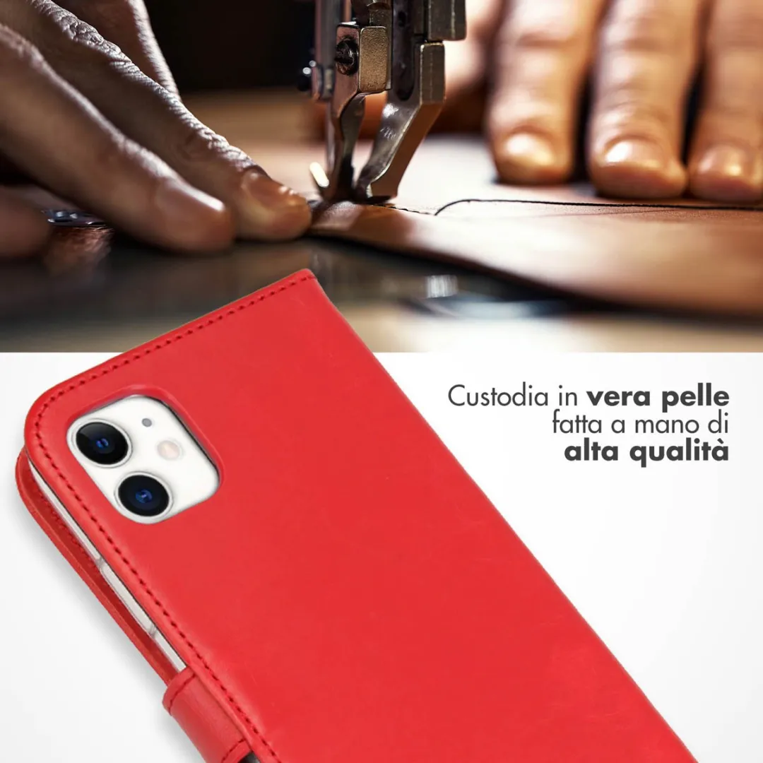 Selencia Hoesje iPhone 11 Echt Lederen Bookcase Rood - 3 Pasjes
