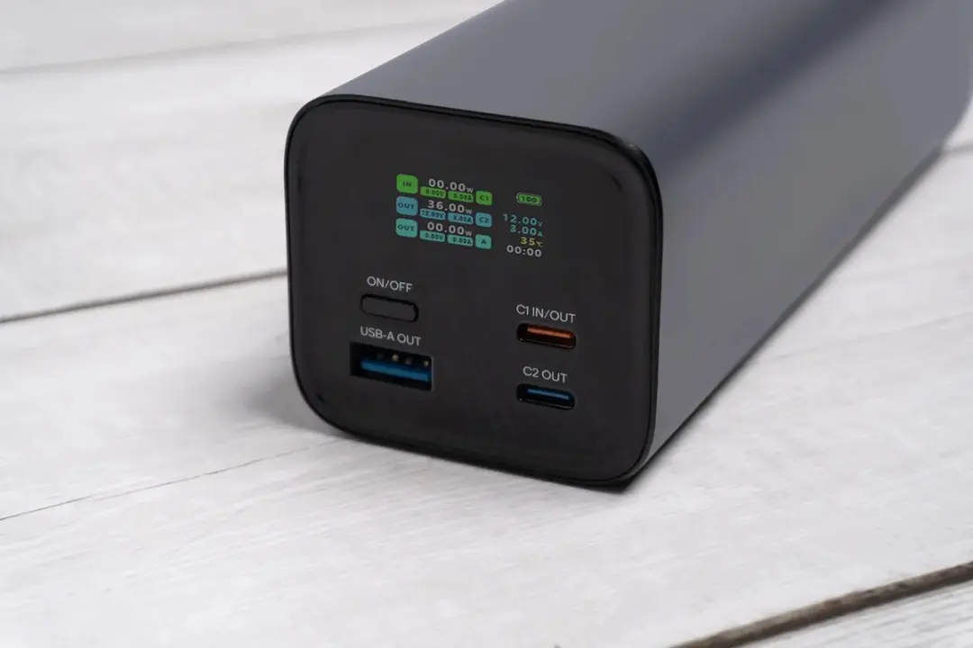 XtremeMac X-Power Max XWH-XPM-13 Powerbank - Zwart - afbeelding 4 van 6