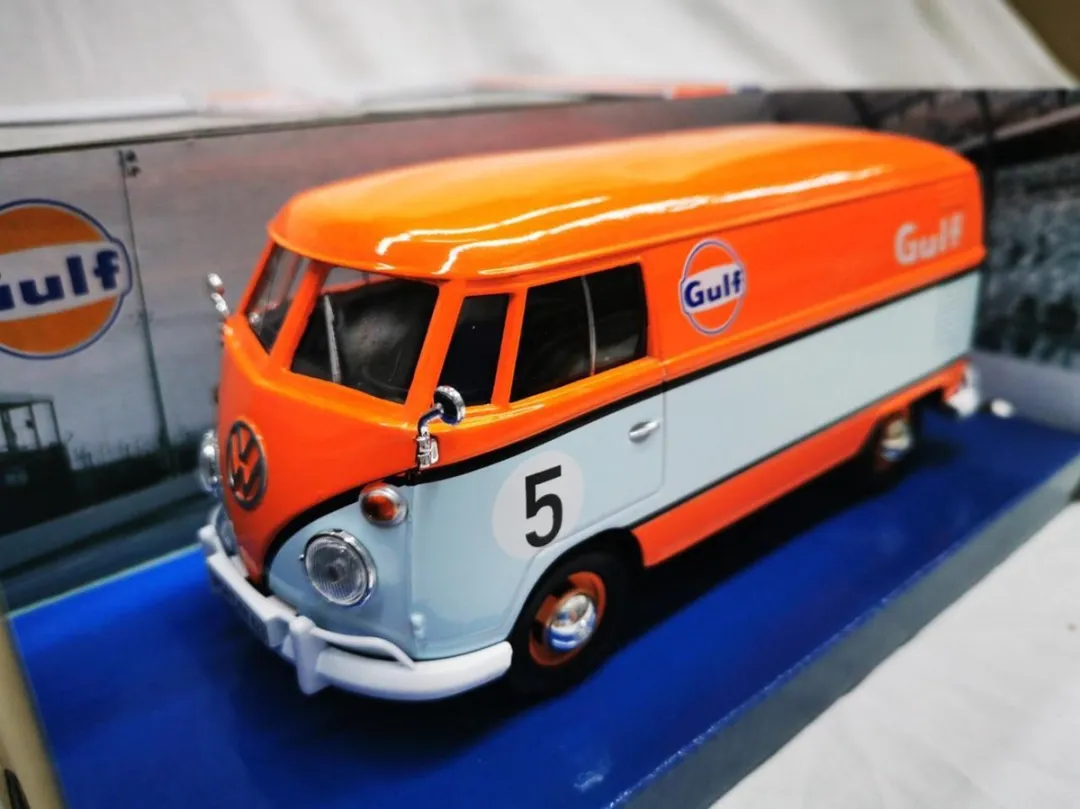 Volkswagen Type 2 T1 Delivery Van #5 Gulf 1:24