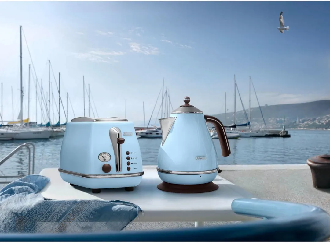 De’Longhi Icona Vintage KBOV2001.AZ Waterkoker - 1.7L - 2000W - Blauw