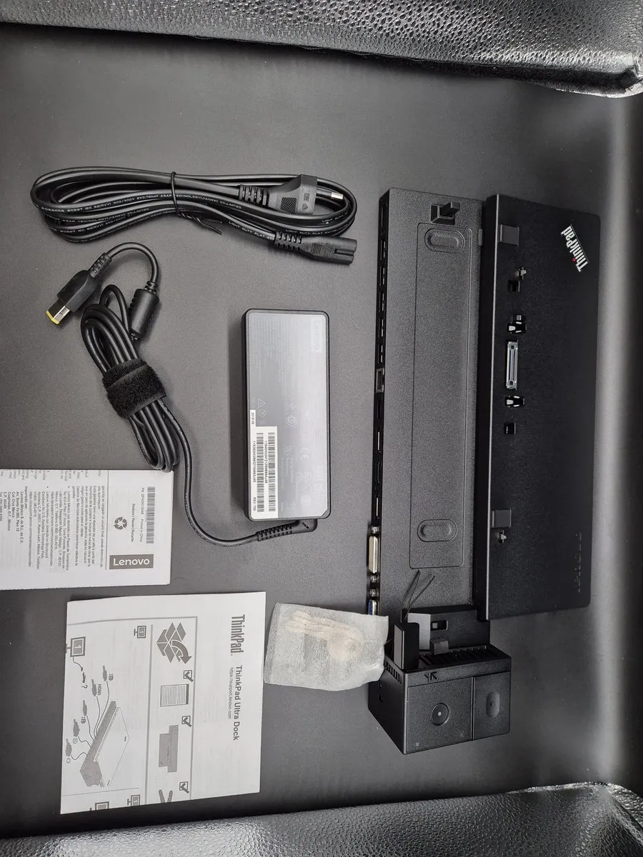 Lenovo ThinkPad Ultra Dock 40A20090EU - 90W - Zwart