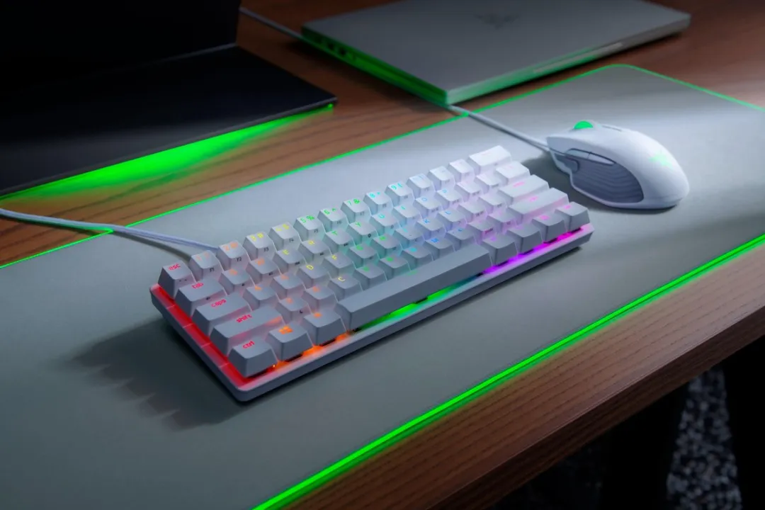 Razer Huntsman Mini RZ03-03390400-R3M1 Gaming Toetsenbord - Wit