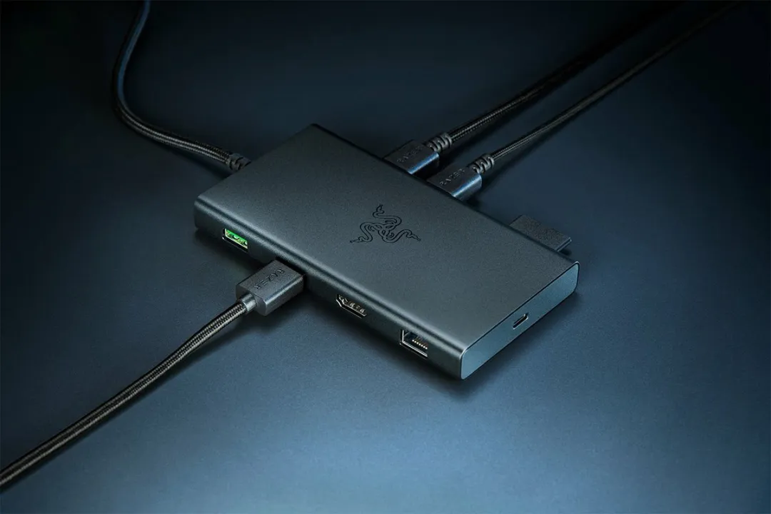 Razer USB-C Dock RC21-02250100-R3M1 - 11 Poorten - HDMI