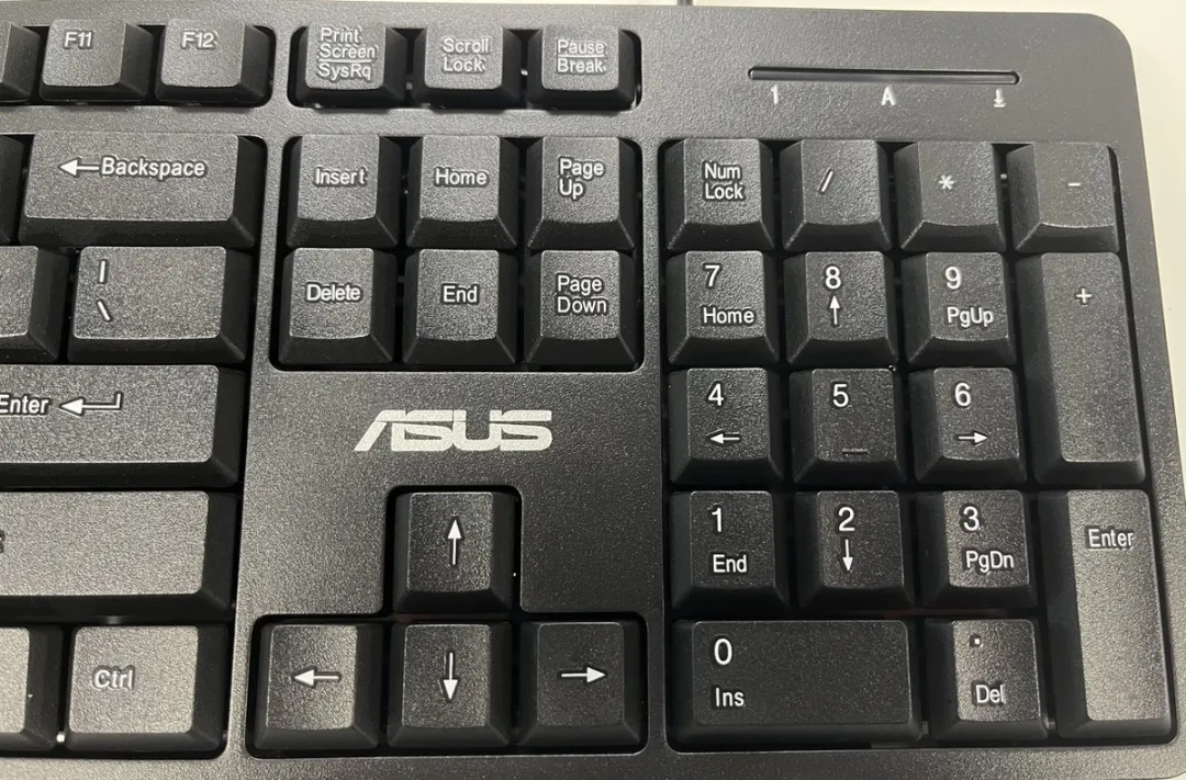 ASUS K49 USB Toetsenbord - Zwart