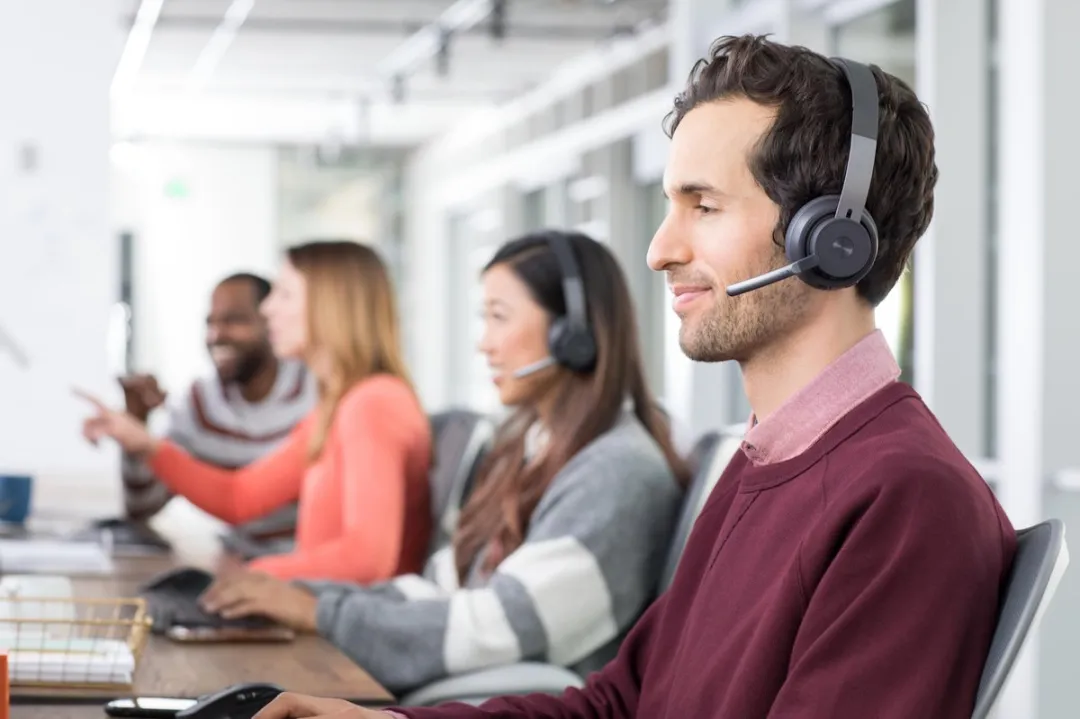 Logitech 981-000914 Bluetooth Headset - Grijs