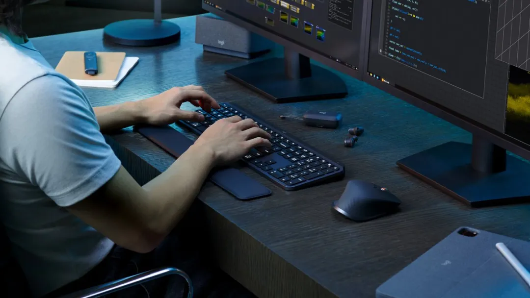 Logitech MX Keys S Draadloos Toetsenbord - Qwerty - Zwart
