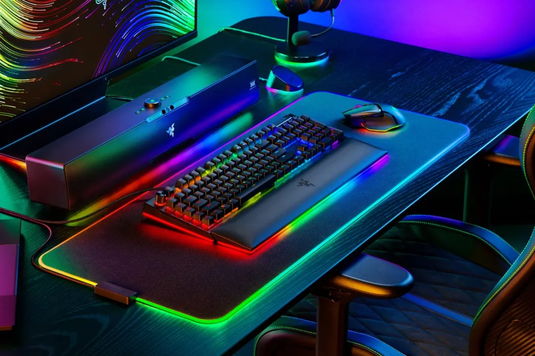Razer BlackWidow V4 RZ03-04690100-R3M1 Gaming Toetsenbord - Green Switch - Zwart - afbeelding 6 van 6