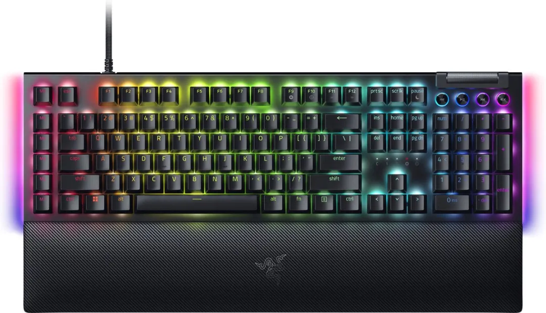 Razer BlackWidow V4 RZ03-04690100-R3M1 Gaming Toetsenbord - Green Switch - Zwart