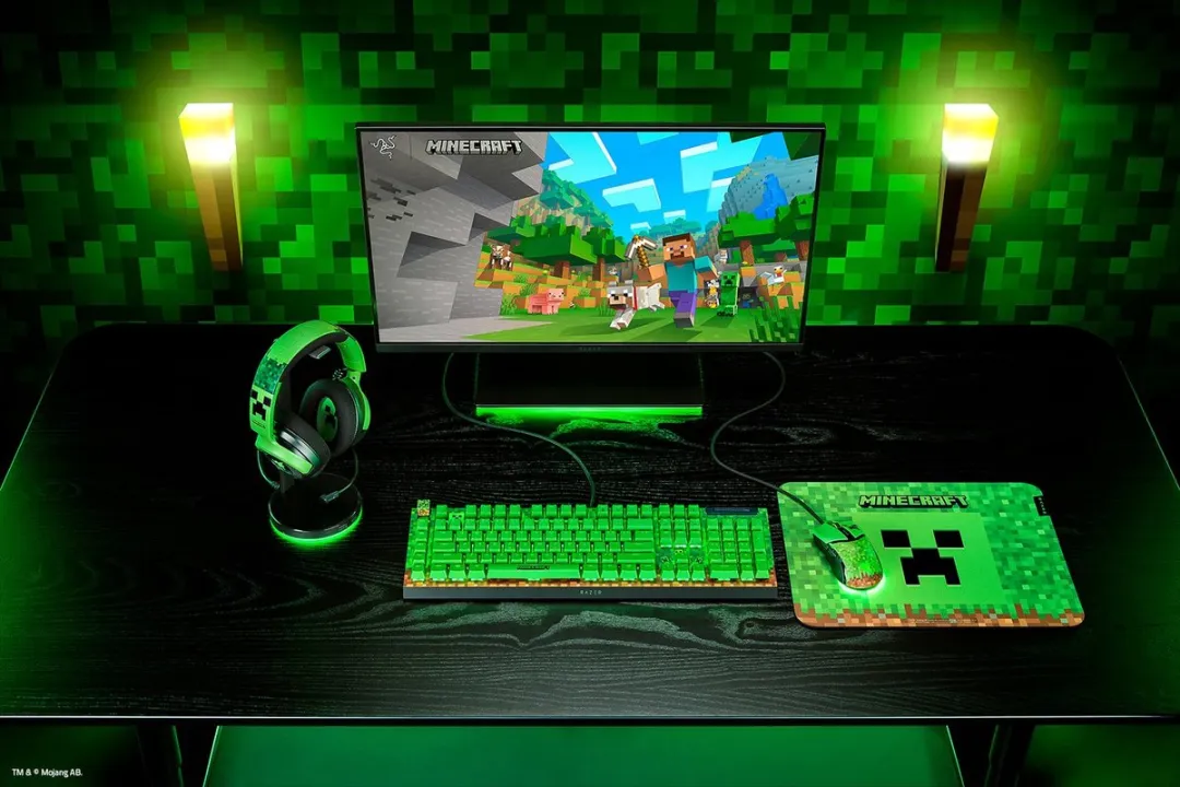 Razer BlackWidow V4 X RZ03-04704100-R3M1 Gaming Toetsenbord - Green Switch - Minecraft - afbeelding 6 van 6