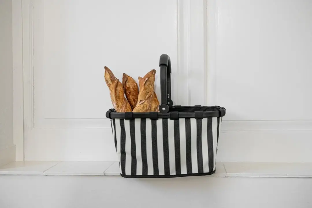 Reisenthel Carrybag Boodschappenmand 22L - Summerstripes Zwart - afbeelding 5 van 6