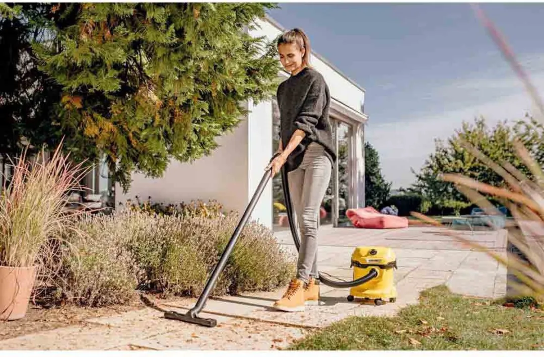 Kärcher WD2 PLUS Nat/Droogzuiger 1000W - Geel/Zwart