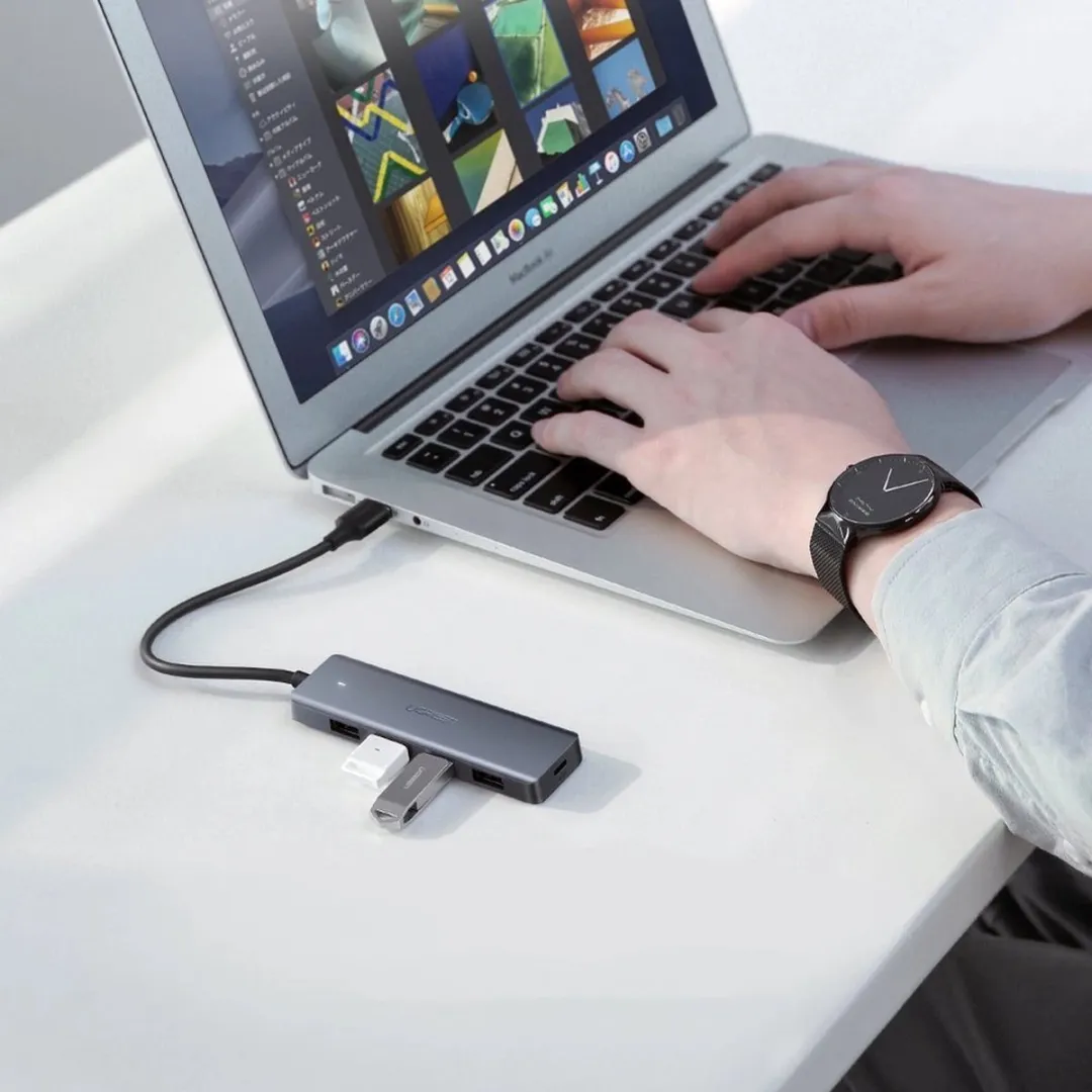 Ugreen CM219-70336 USB Type-C Hub 4x USB 3.2 Gen 1 - Grijs