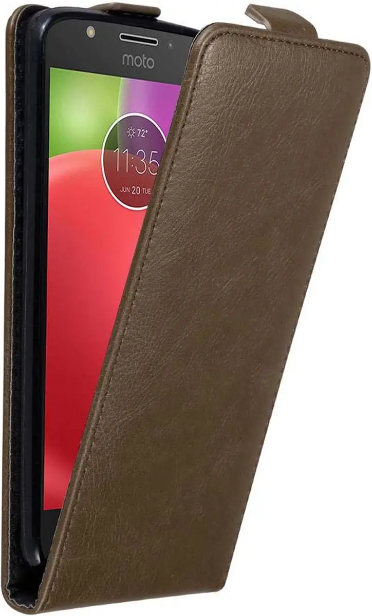 Cadorabo Hoesje geschikt voor Motorola MOTO E4 in KOFFIE BRUIN