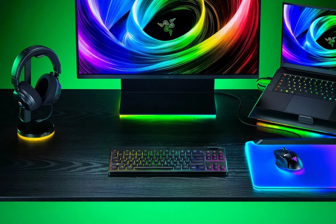 Razer BlackWidow V4 Tenkeyless RZ03-05450100-R3M1 Gaming Toetsenbord - Mechanisch - Zwart